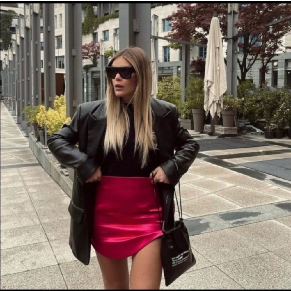 ZARA * PINK SATIN EFFECT MINI SKIRT - Picture 9 of 12